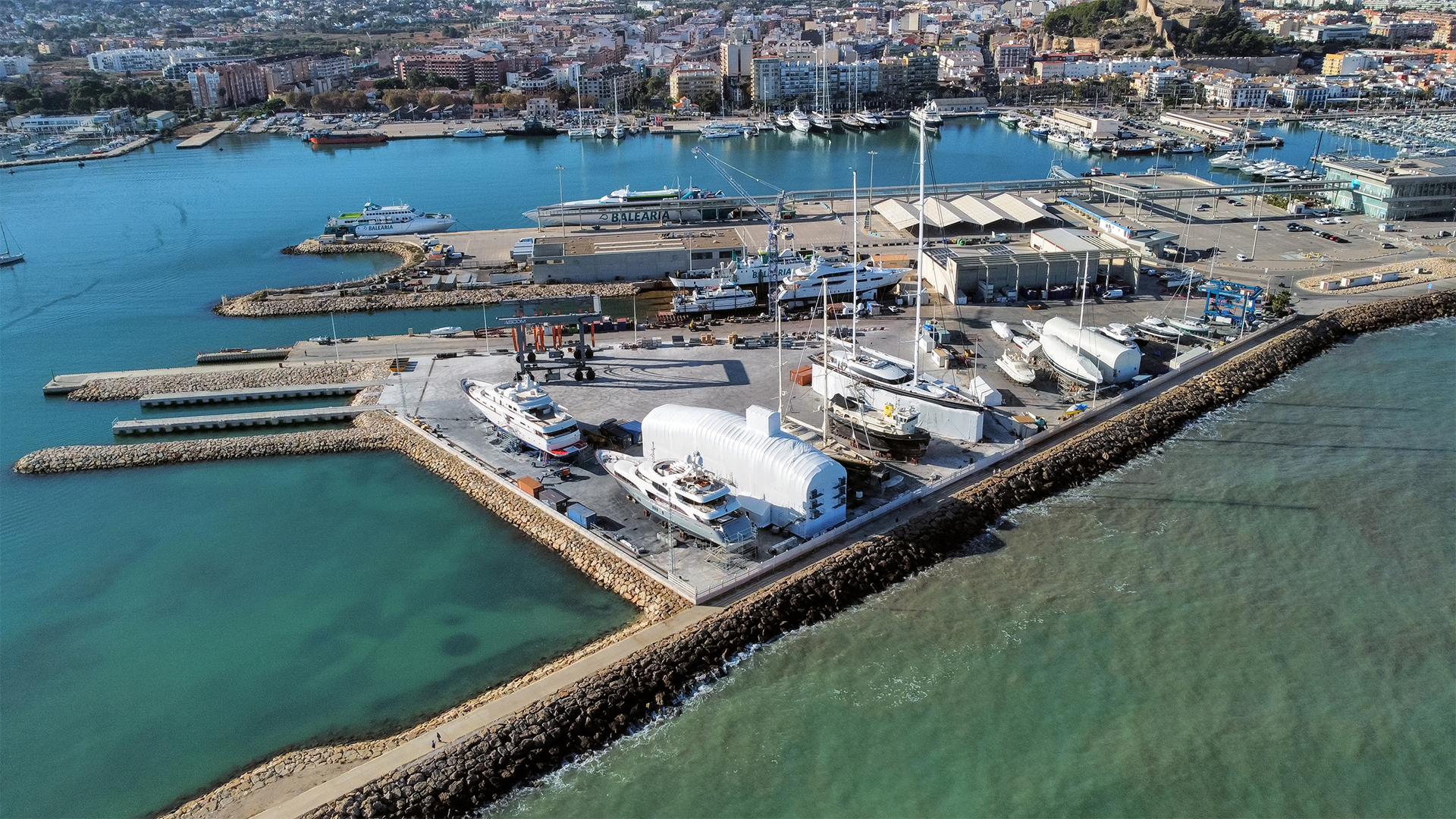 1.portdenia-superyacht-shipyard-facilities-01